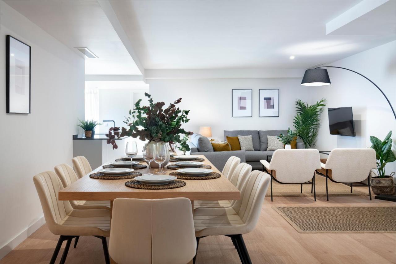 Magno Apartments Castelar Seville Exterior photo